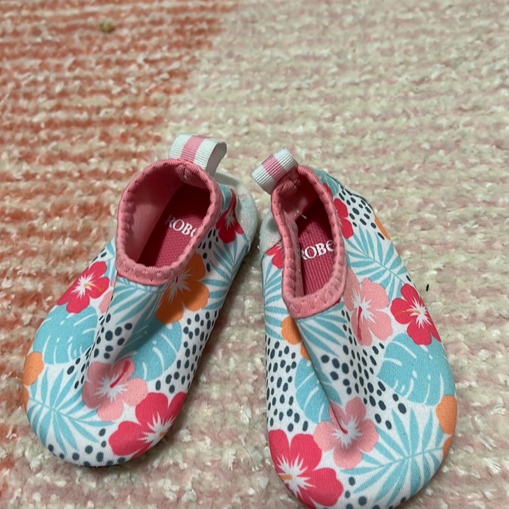Robeez Baby Water Swim Shoes Like New